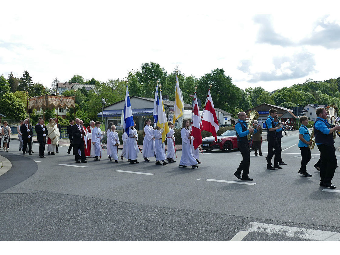 Bittprozession am Pfingstmontag (Foto: Karl-Franz Thiede)